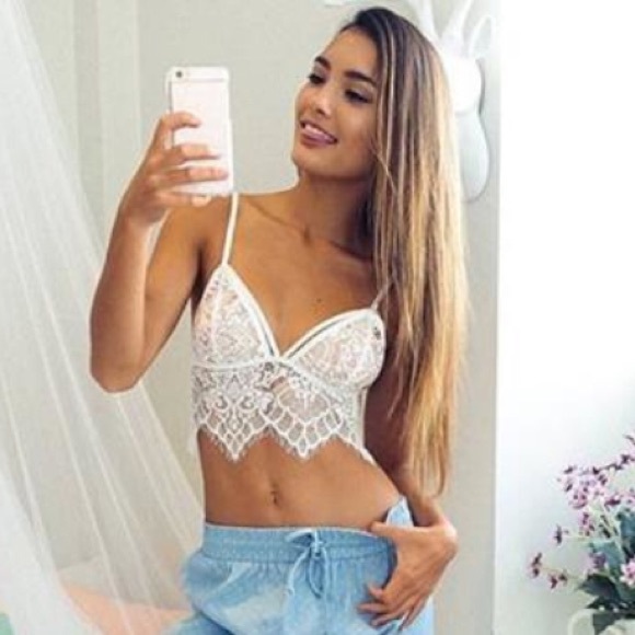 Sheer Eyelash Lace Strappy Crop Top Black & White - Picture 4 of 16